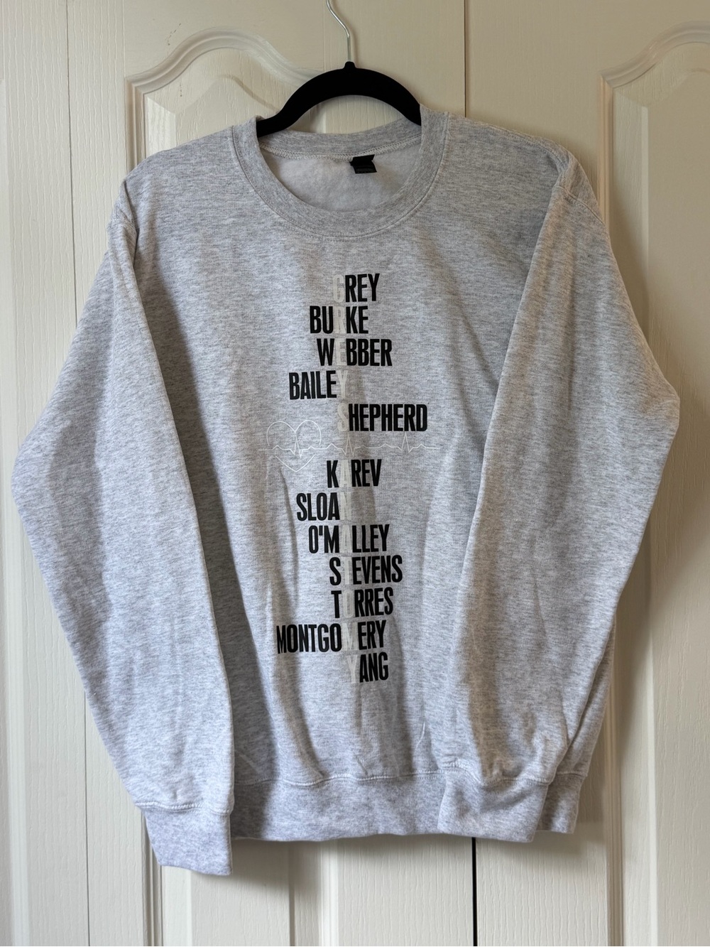 Grey’s Anatomy Graphic Sweatshirt Gildan Crewneck TV Show Size Small